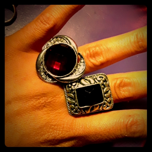 Ring - Picture 1 of 3